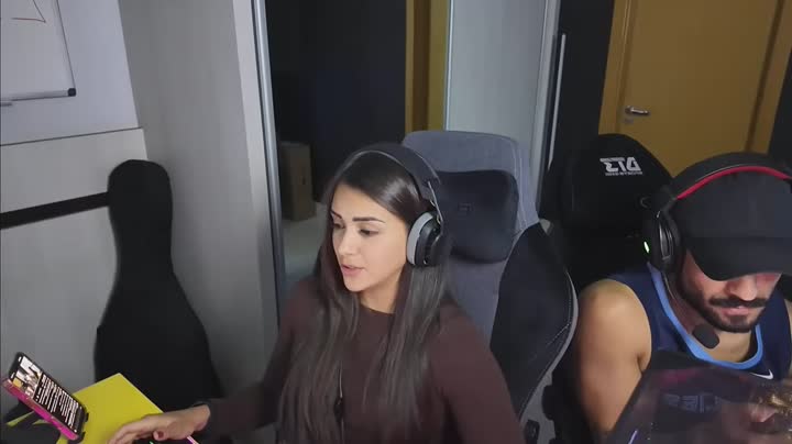 Júlia e Jhonathan ao vivo